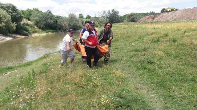 Sakarya Nehrine Düşen 10 Yaşındaki Çocuk Ölü Olarak Bulundu