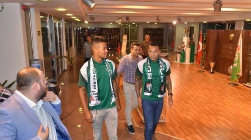 Bursaspor'a Titi Ve Ekong&rsquo;Dan 3&rsquo;Er Yıllık Imza