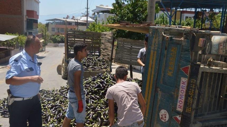 Kanalyolu Patlıcan Tarlasına D&ouml;nd&uuml;