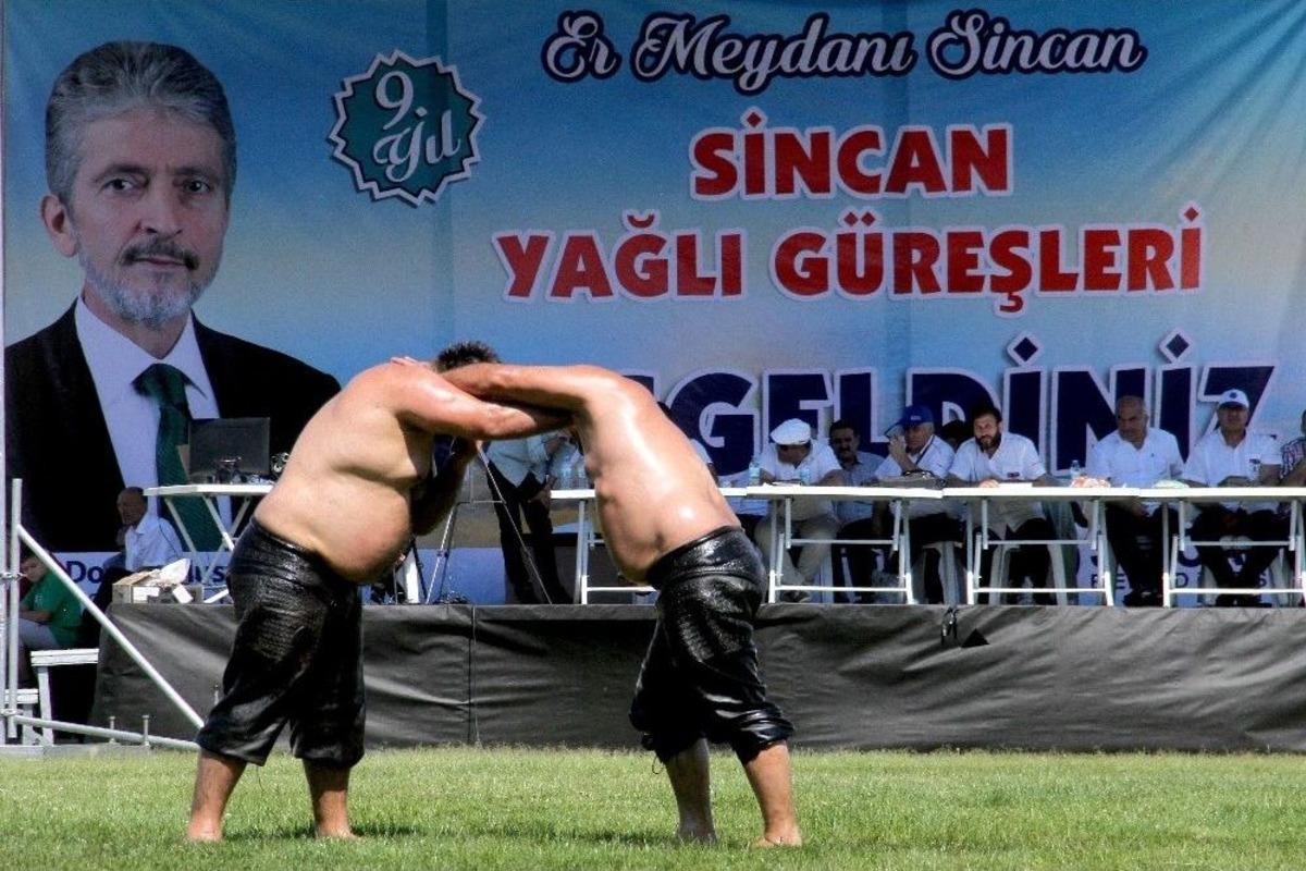 Sincan Yağlı G&uuml;reşleri&rsquo;ne Vatandaşlardan Yoğun İlgi