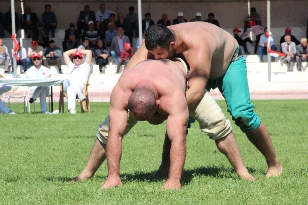 Bakan Yılmaz: "15 Temmuz T&uuml;rk Milletini Daha G&uuml;&ccedil;l&uuml; Kılmıştır"