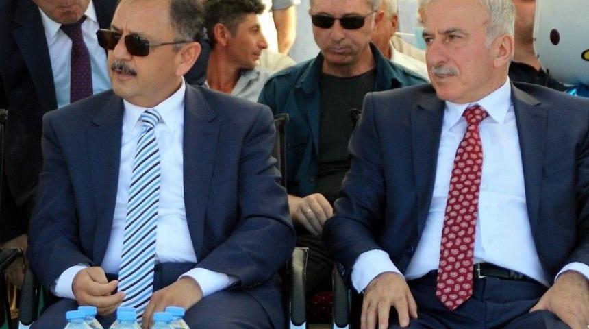 &Ccedil;evre Ve Şehircilik Bakanı Mehmet &Ouml;zhaseki: