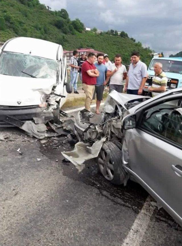 Giresun&rsquo;da Trafik Kazası: 6 Yaralı 1