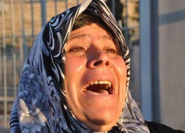 Sakarya daki Vahşetin Kurbanı Suriyeli Anne Ve Oğlunu, 10 Bin Kişi Uğurladı (2) 3