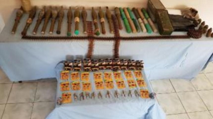 Şemdinli'de Toprağa Gömülü Çok Sayıda Mühimmat Bulundu