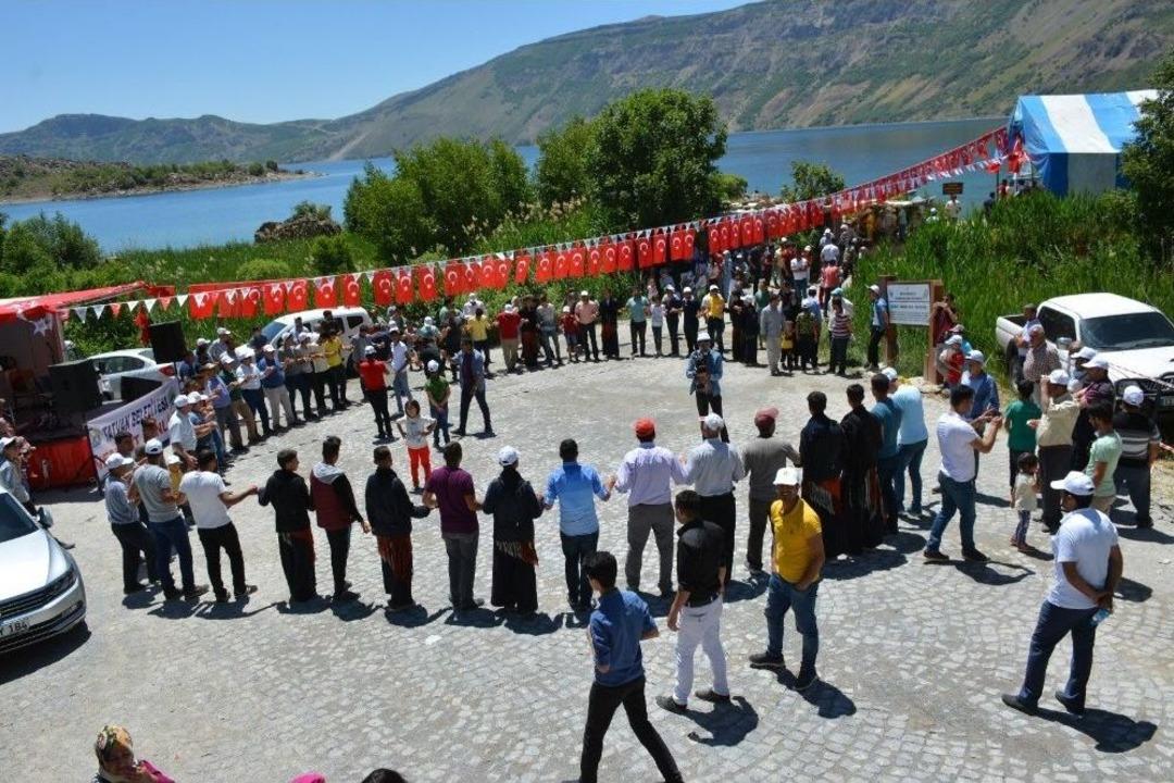 Tatvan&rsquo;da Yayla Şenliği D&uuml;zenlendi