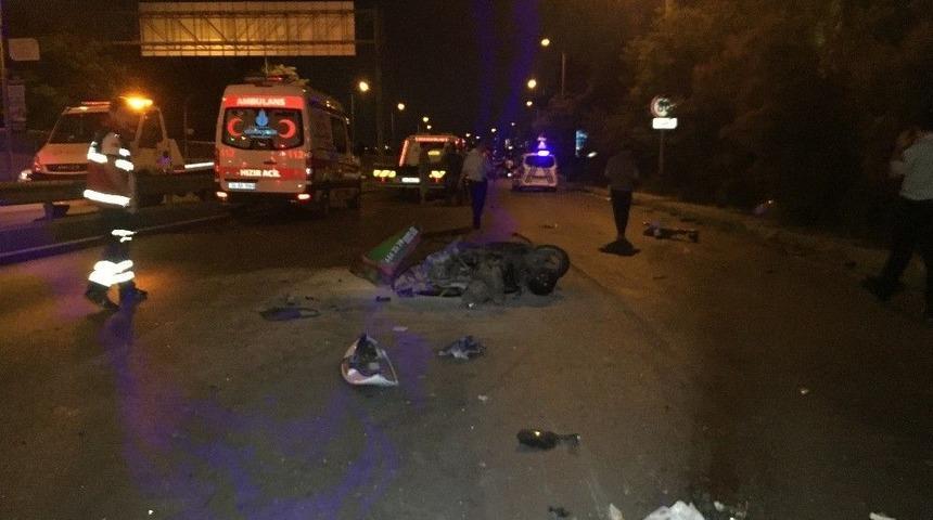 L&uuml;ks Ara&ccedil;la Gelen Kaza: 1 &Ouml;l&uuml;, 2 Yaralı