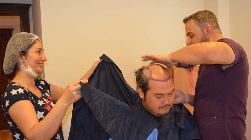 Arap Turistler G&uuml;zelleşmek İ&ccedil;in Trabzon&rsquo;u Tercih Ediyor