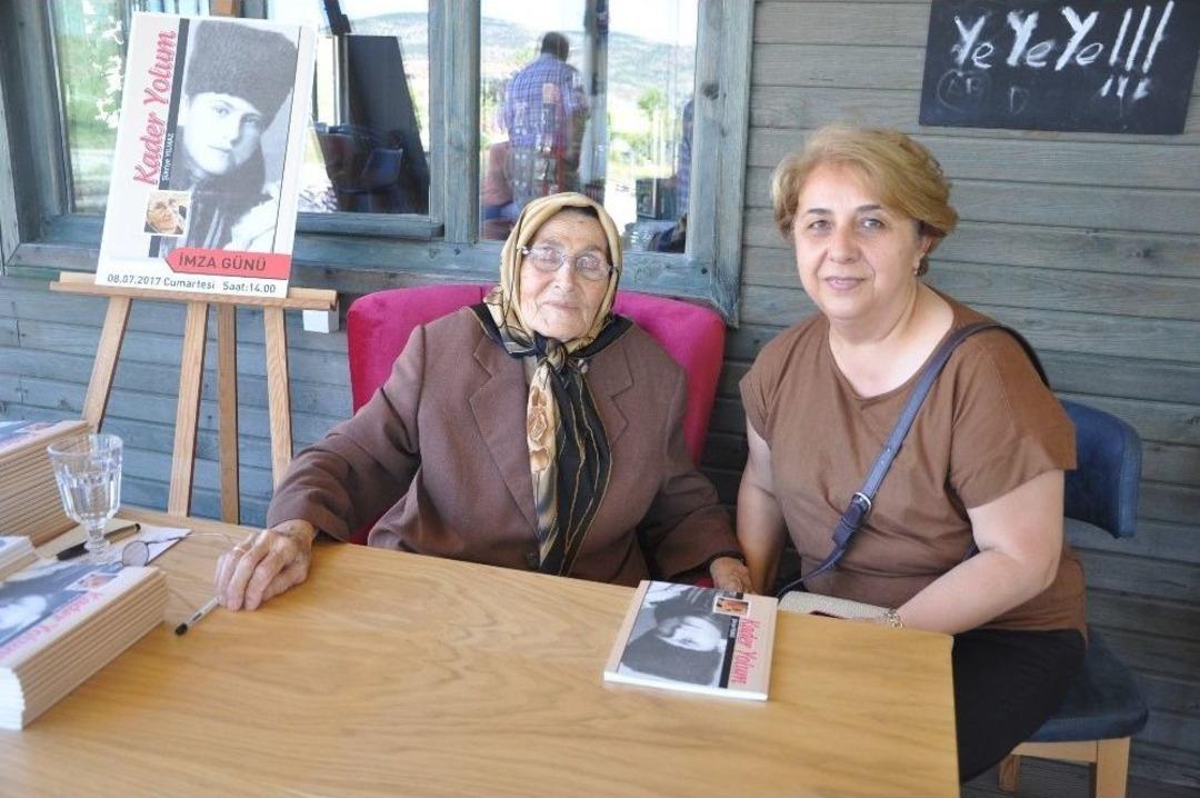 89 Yaşındaki Nine Şiir Kitabı &Ccedil;ıkardı