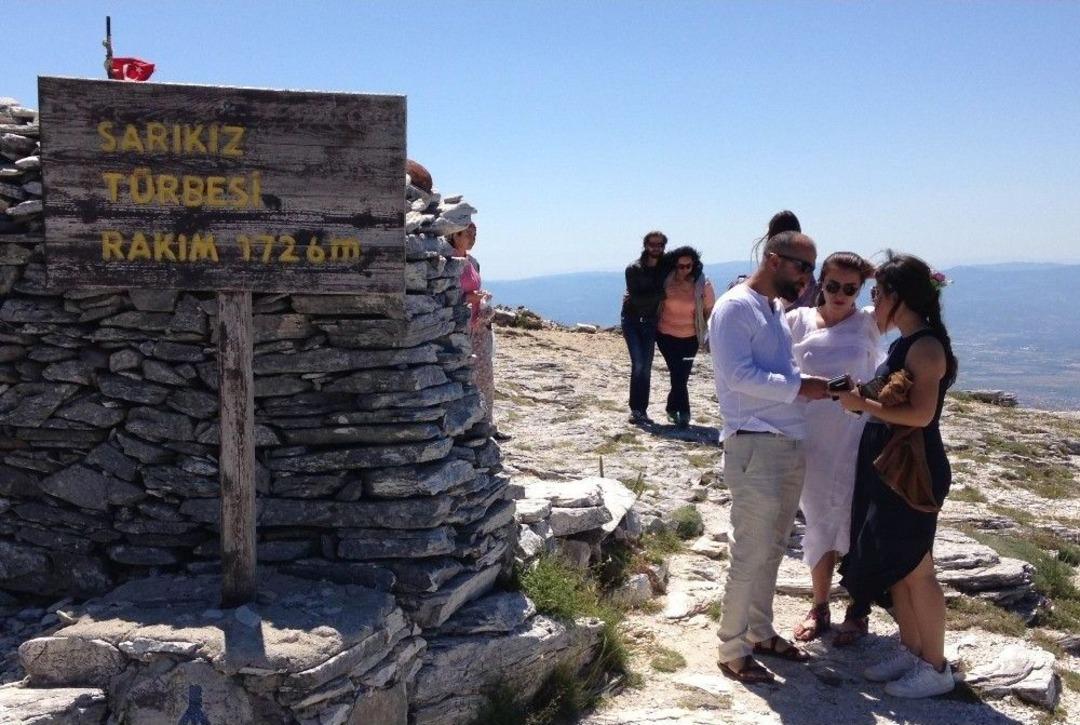 1726 Metre Y&uuml;kseklikteki Kazdağı&rsquo;nda Nikah Yaptılar