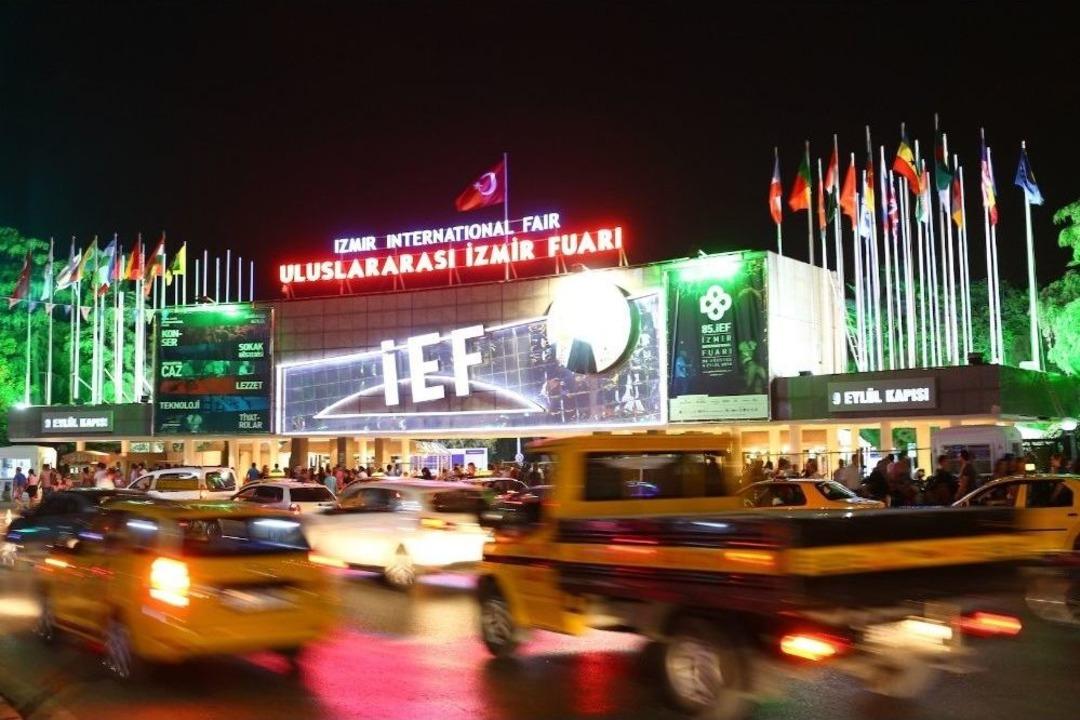 Ruslar İef&rsquo;e Geliyor