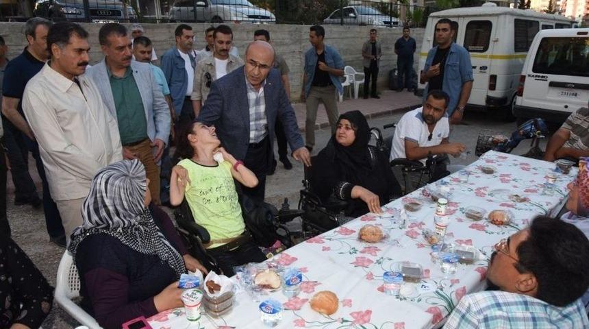Vali Demirtaş, Şehit Pilot Sığnak&rsquo;ın Mevlidine Katıldı