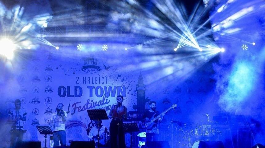 Yıldızlı Geceler&rsquo;de Alaturka Eğlence