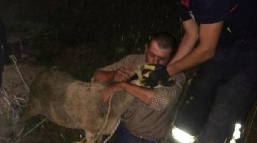 14 Metrelik Su Kuyusuna D&uuml;şen Koyunu İtfaiye Kurtardı