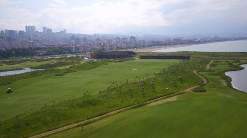 Denize Dolgu Ile Yapılan Golf Sahası 18 &Ccedil;ukura &Ccedil;ıkarılıyor