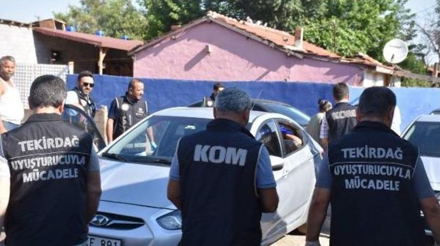 &Ccedil;orlu'da Uyuşturucu Operasyonu: 2 G&ouml;zaltı