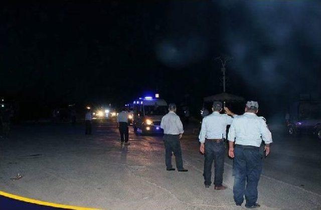 Vahşetin Kurbanları Suriye&rsquo;De Toprağa Verildi 1