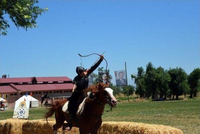 Veysi Kaynak tan  afrin  Tepkisi: T&uuml;rkiye, Hak Edene Cezasını Verir 3