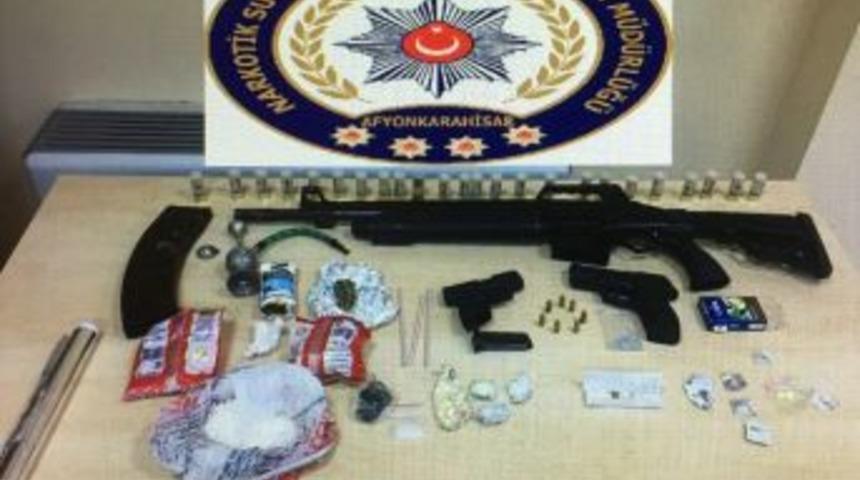 Polisten Zehir Tacirlerine Operasyon