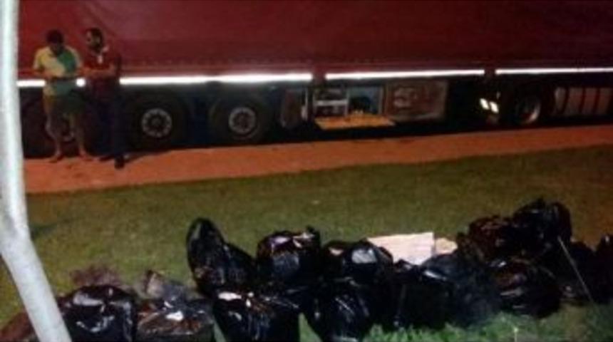 Polis, 4 Bin 300 Paket Ka&ccedil;ak Sigaraya El Koydu