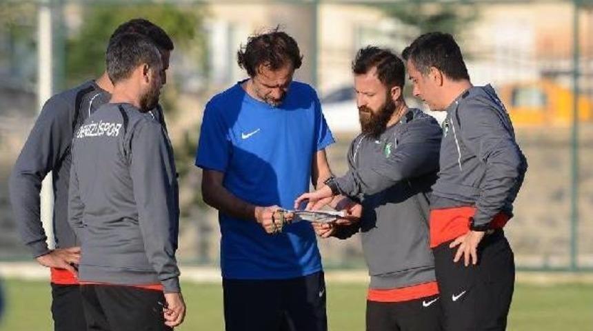 Denizlispor Erzurum'da Kondisyon Depoluyor