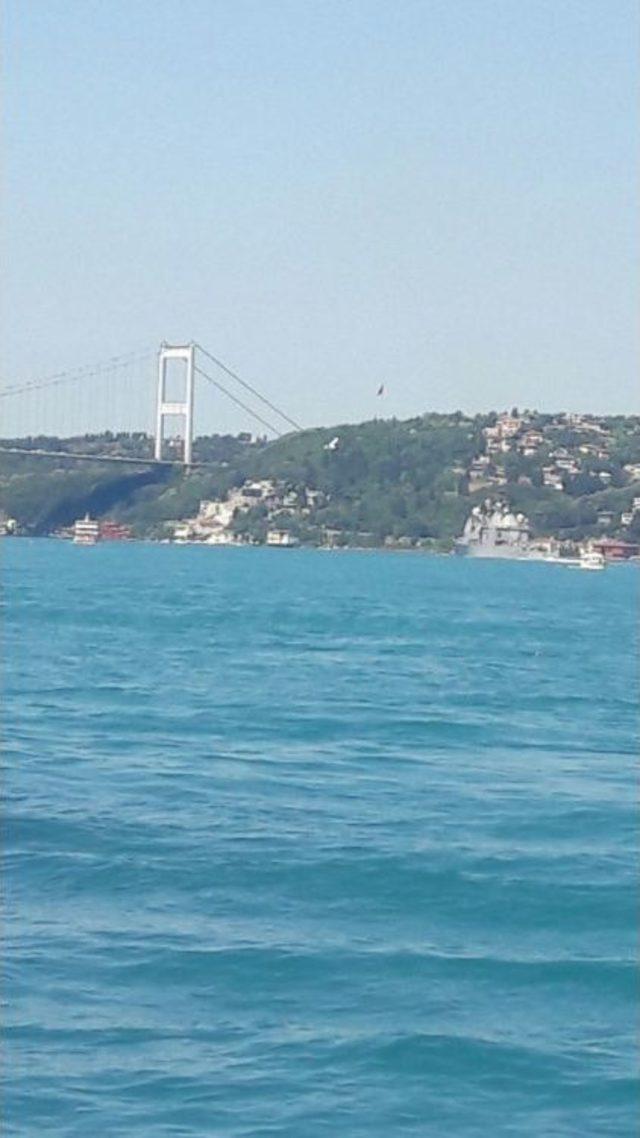 Abd Savaş Gemisi İstanbul Boğazı’ndan Geçti