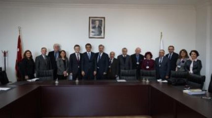 Be&uuml; Fen-edebiyat Fak&uuml;ltesi&rsquo;nden &Uuml;&ccedil; B&ouml;l&uuml;m Akredite Edildi