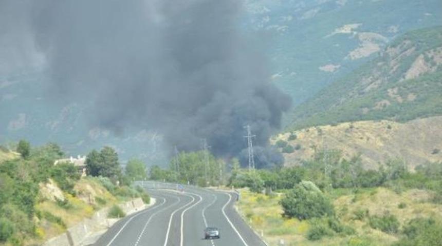 Erzincan&rsquo;Da Askeri Araca Saldırıya 4 Tutuklama