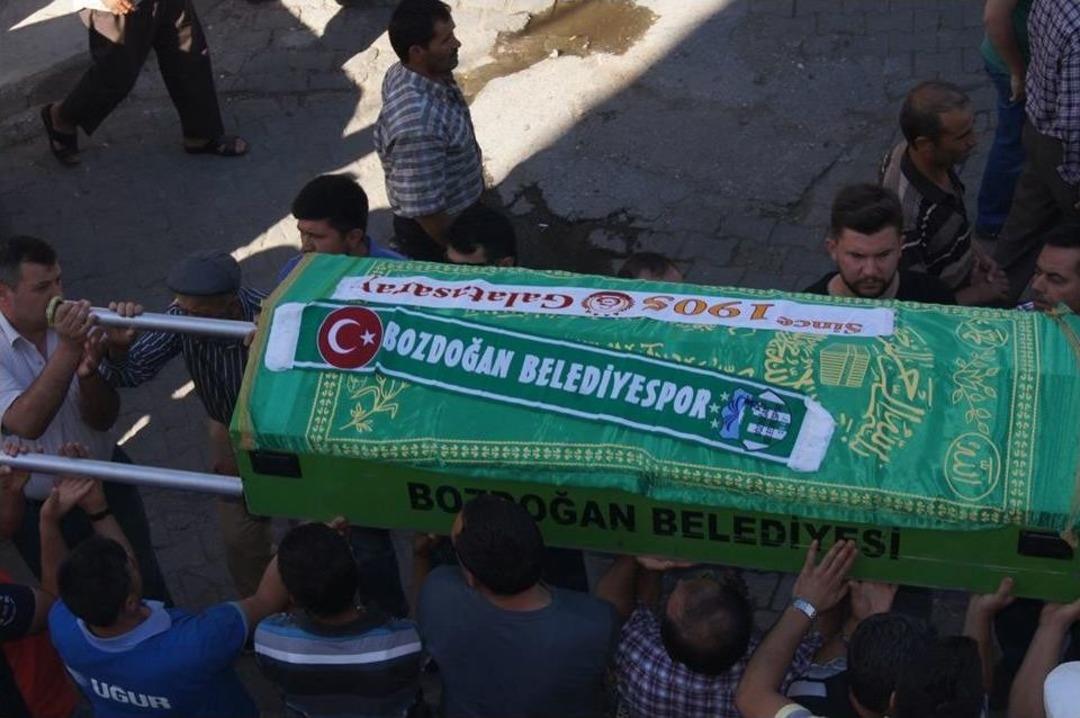 Bozdoğanlı Okan, G&ouml;zyaşları İ&ccedil;inde Uğurlandı