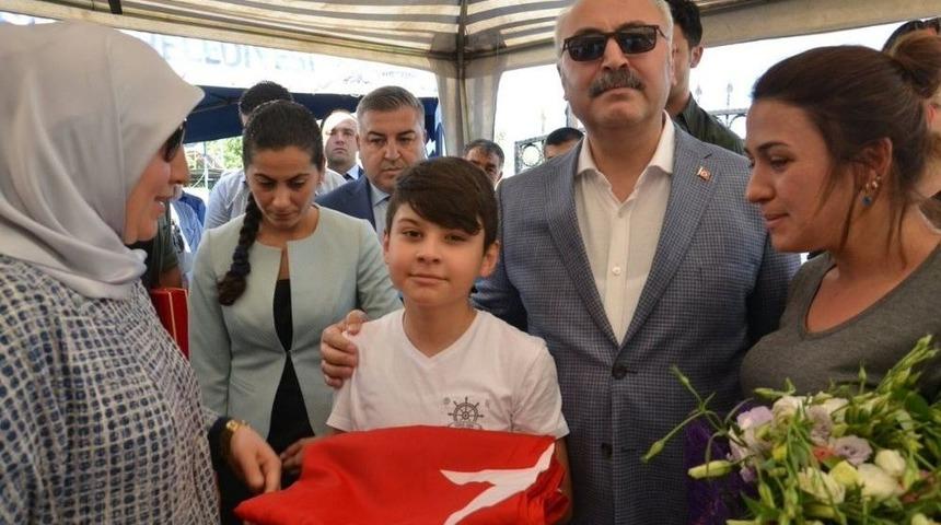 Aydın Valisi Yavuz Selim K&ouml;şger Şehit Evini Ziyaret Etti