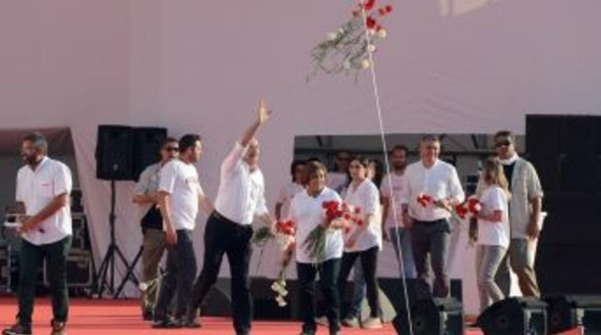 Chp&rsquo;nin Lideri Kılı&ccedil;daroğlu&rsquo;nun Y&uuml;r&uuml;y&uuml;ş&uuml; Maltepe Mitingiyle Sona Erdi