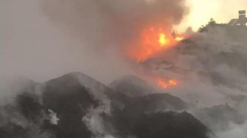 Hendek'te Kau&ccedil;uk Fabrikası Yandı