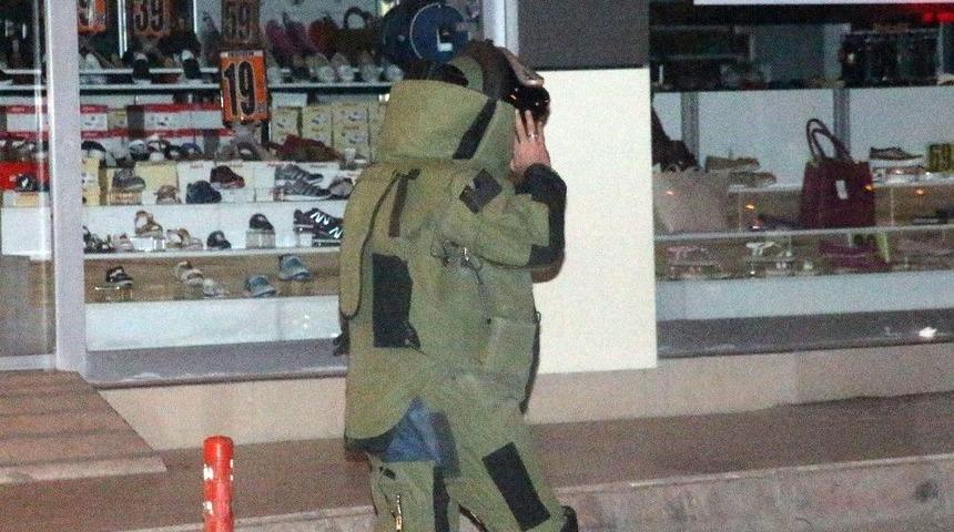 Elazığ&rsquo;da Ş&uuml;pheli &Ccedil;anta F&uuml;nye İle Patlatıldı