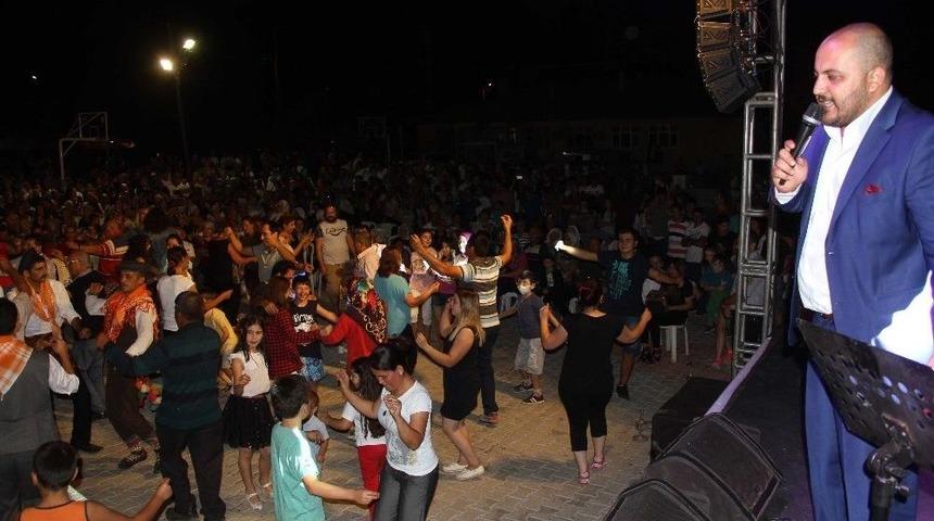 Fethiye&rsquo;de 17. Kiraz Festivali Renkli G&ouml;r&uuml;nt&uuml;lere Sahne Oldu