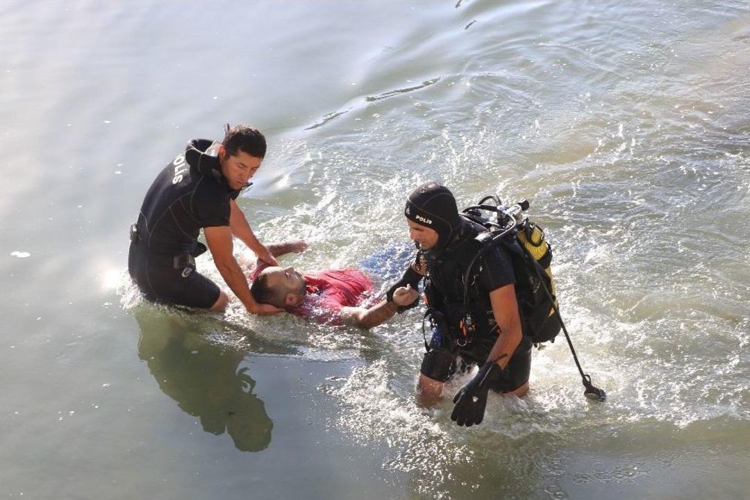 Serinlemek İ&ccedil;in Nehre Atladı, Canından Oldu