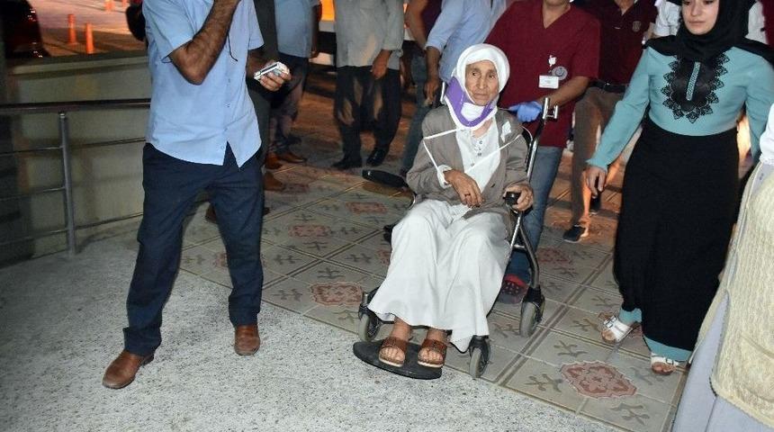 Otomobil Şarampole Yuvarlandı: 5 Yaralı