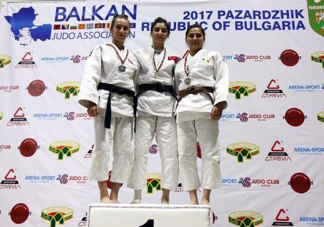 Balkanlar &ldquo;&ccedil;i&ccedil;ek&rdquo; A&ccedil;tı 1