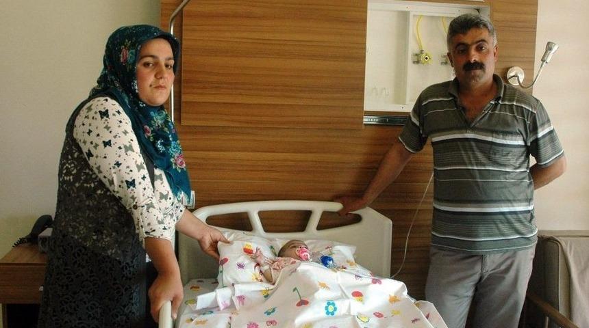 (&ouml;zel Haber) D&ouml;rt Aylık Bebek İ&ccedil;in Doktorlar Seferber Oldu