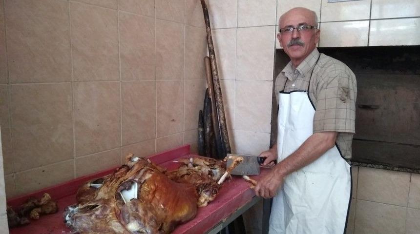 Hisarcık&rsquo;ta Tek Fırın Kebabı Ustası Kaldı