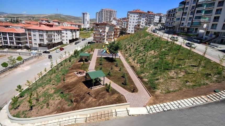 Ke&ccedil;i&ouml;ren&rsquo;in Parklarında Yaz Daha G&uuml;zel