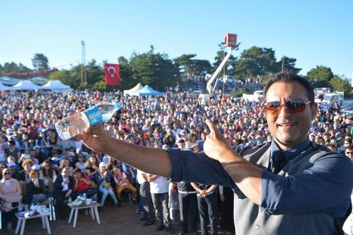 Rafet El Roman, Bin 400 Rakımda Hayranlarını Coşturdu G4