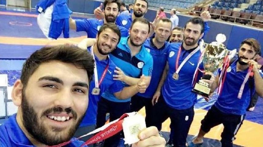 Balıkesir B&uuml;y&uuml;kşehir Belediyespor Minderde S&uuml;per