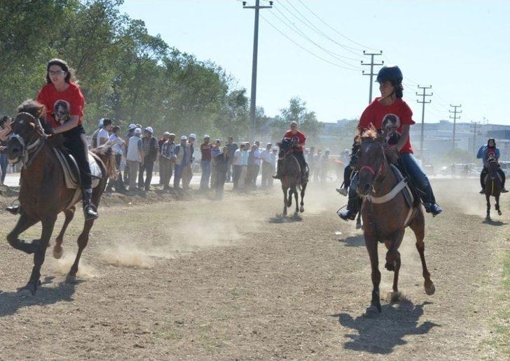 Nilüfer Rahvan At Yarışları Nefes Kesti G4