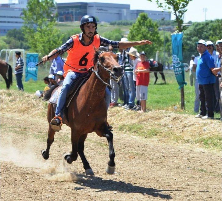 Nilüfer Rahvan At Yarışları Nefes Kesti G1