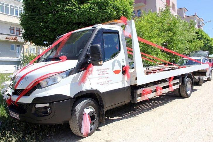 (özel Haber) Ekmek Teknesi Çekiciyi, Gelin Arabası Yaptı G2