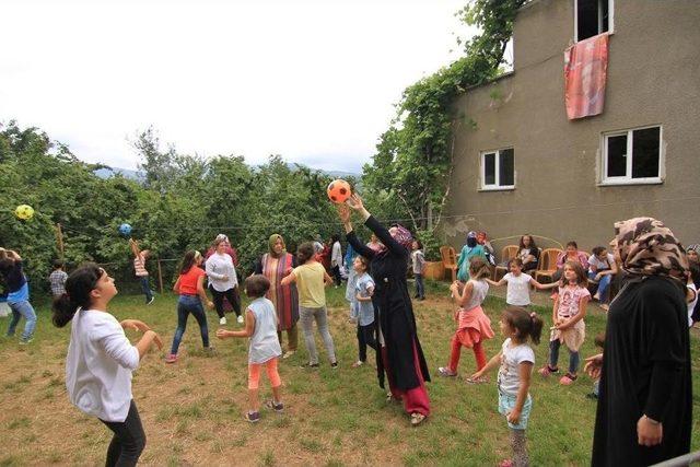 Sevgi Evlerinde Kalan Çocuklarla Piknik Yaptılar