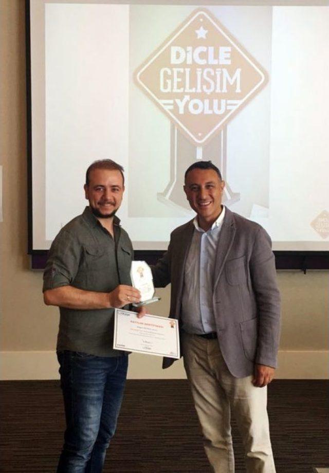 Dicle Akademi Yarının Yöneticilerini Yetiştiriyor