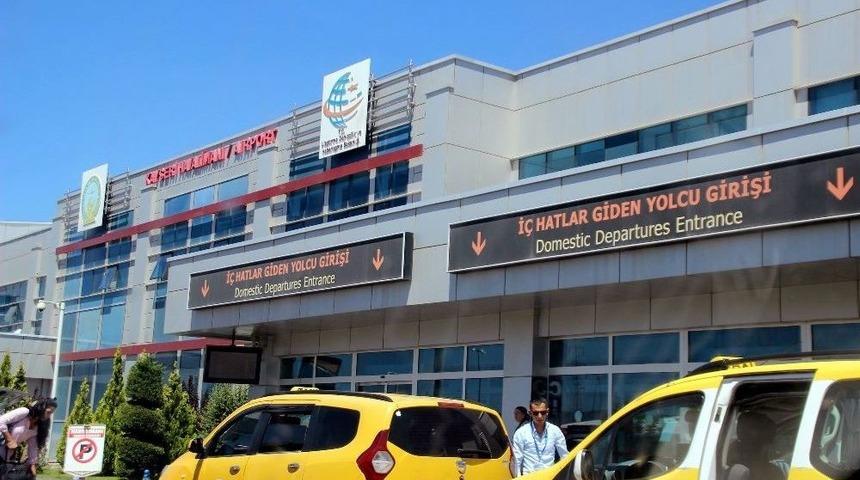 Motoruna Kuş &Ccedil;arpan U&ccedil;ak Acil İniş Yaptı