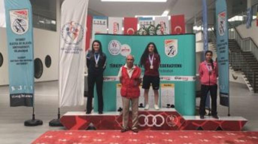 Diyarbakırlı Atıcılardan Madalya Ve Kupa