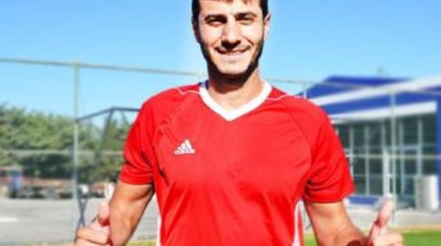 Gazişehir Gaziantep Stoper Sinan'la Imzaladı